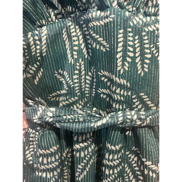 Dolce Viva collection green mini dress sheer sleeves women's size 36 - Picture 3 of 5